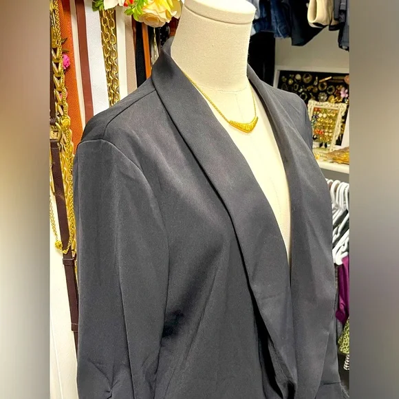 Maurices Black Blazer NWT Size Large - Picture 4 of 7